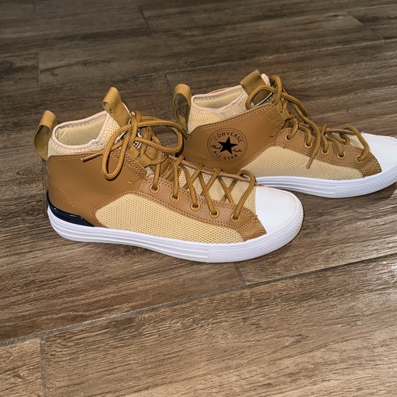 UNISEX CONVERSE CHUCK TAYLOR ALL STAR SNEAKER SHOES - Picture 4 of 9